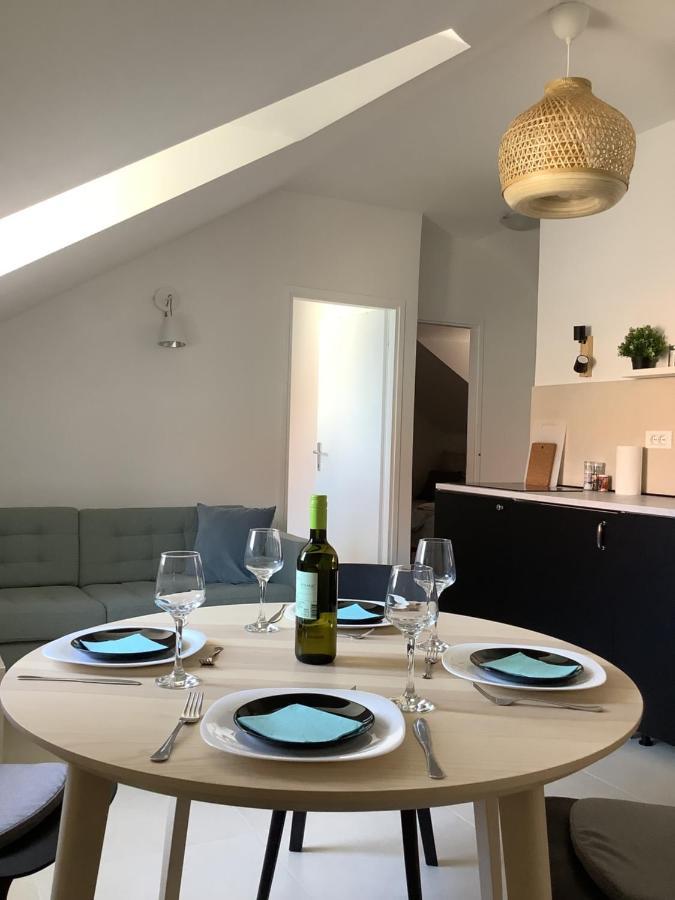 Portside Apartment Kastela Ngoại thất bức ảnh