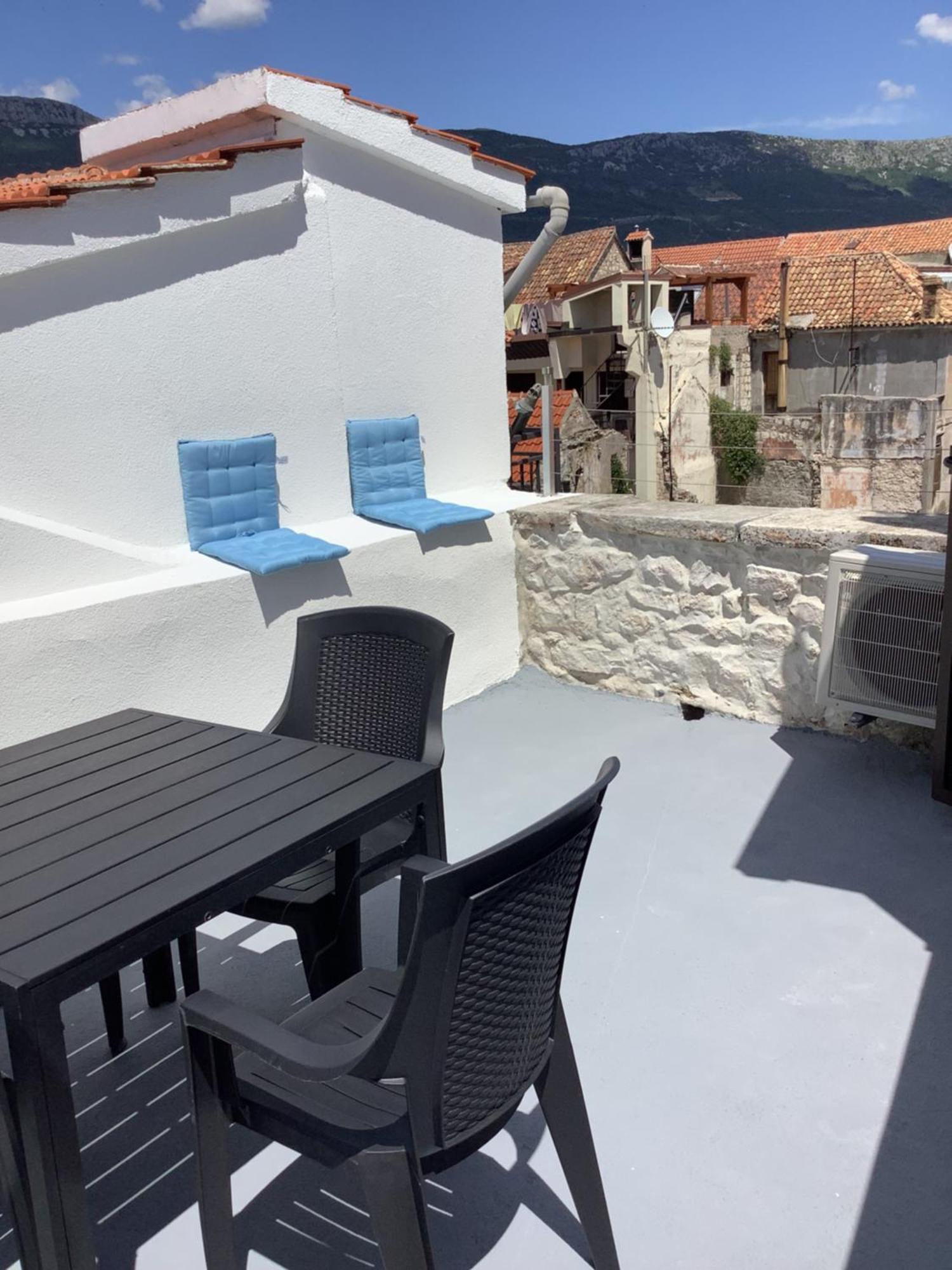 Portside Apartment Kastela Ngoại thất bức ảnh